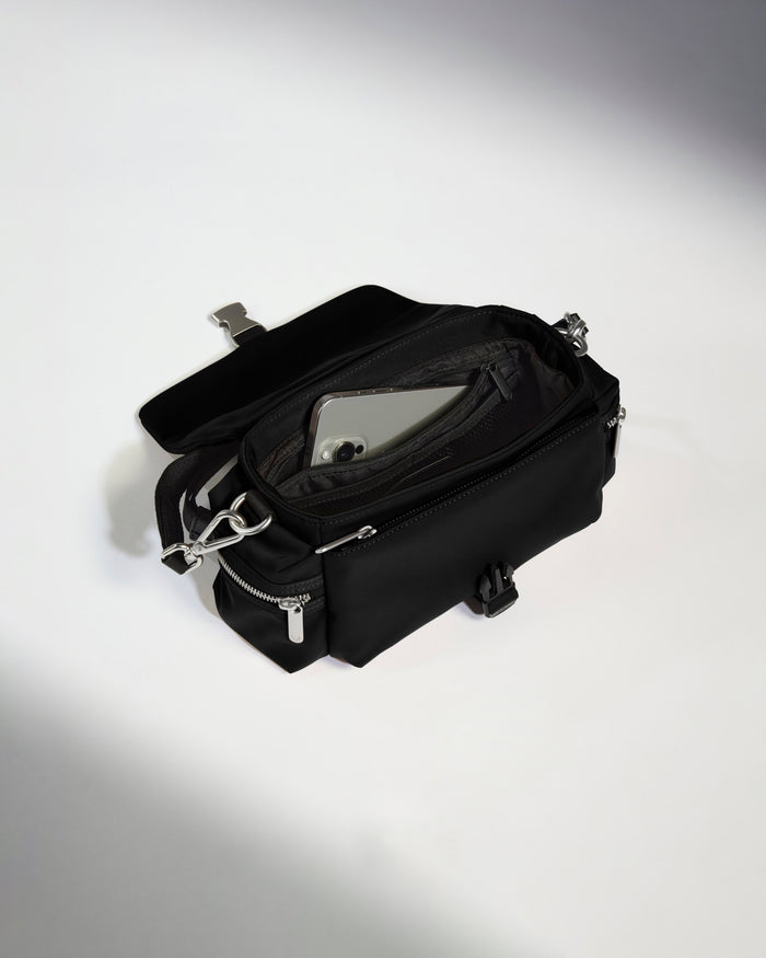 Icon Mini Messenger in Black