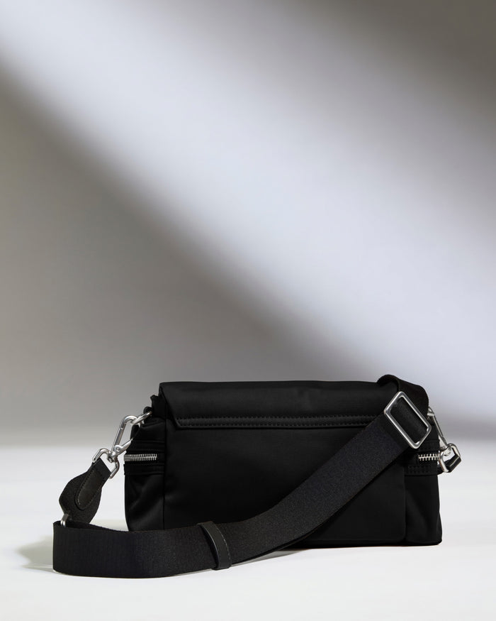 Icon Mini Messenger in Black