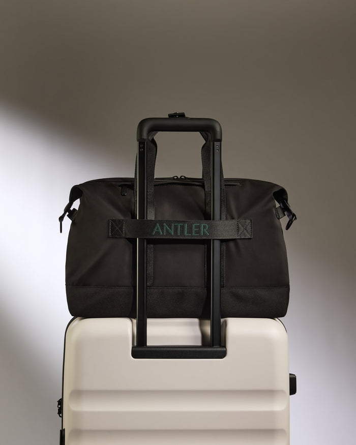 Icon Overnight Bag in Black