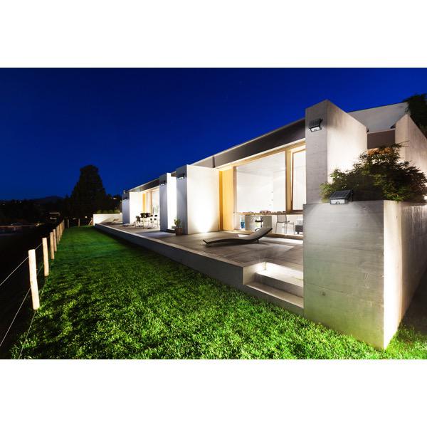 RELAXN LED Solar Smart Sensor Flood Light - 5W